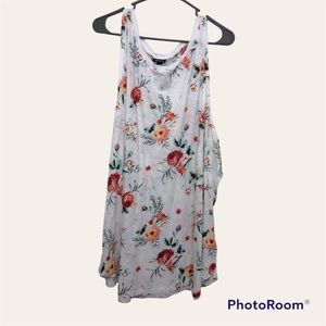 Torrid floral white tank top